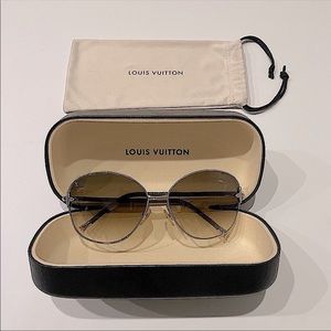 Louis Vuitton Viola Sunglasses 🕶💕